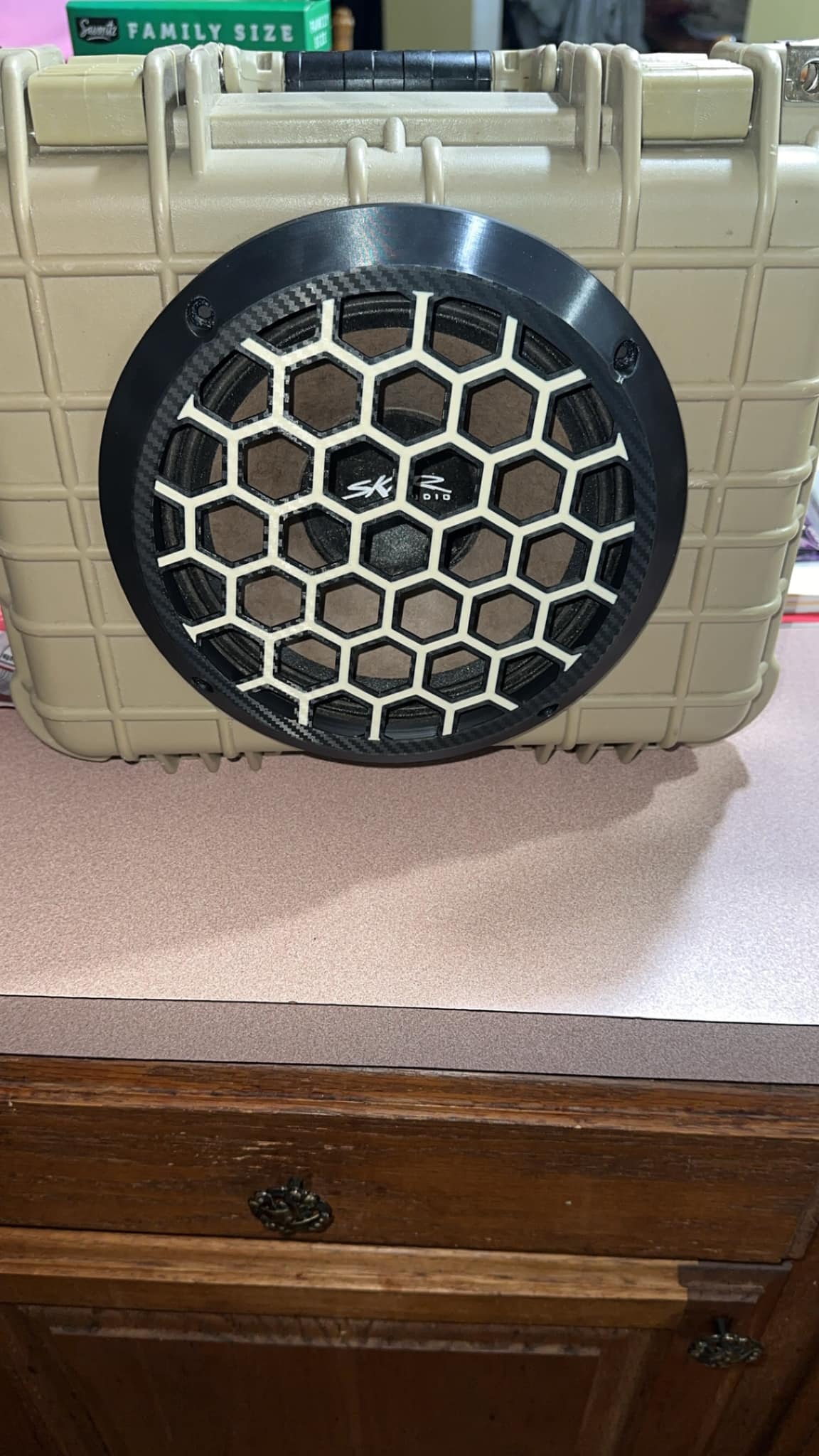 Honeycomb Skar 8" Grill